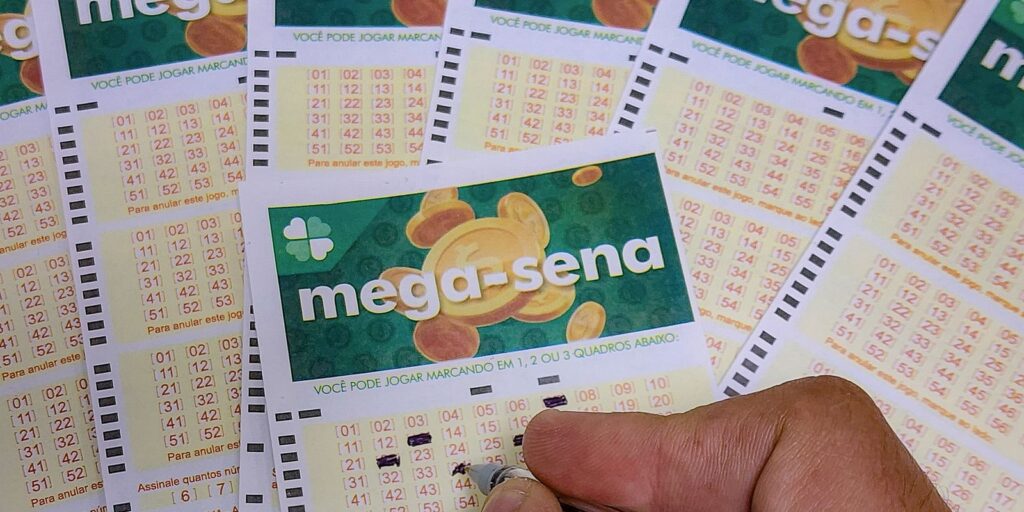 Mega-Sena acumula novamente e prêmio principal vai para R$ 100 milhões