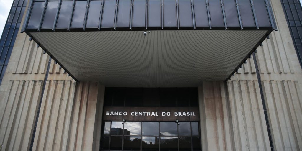 Banco Central muda regras para acabar contas bancárias fraudulentas